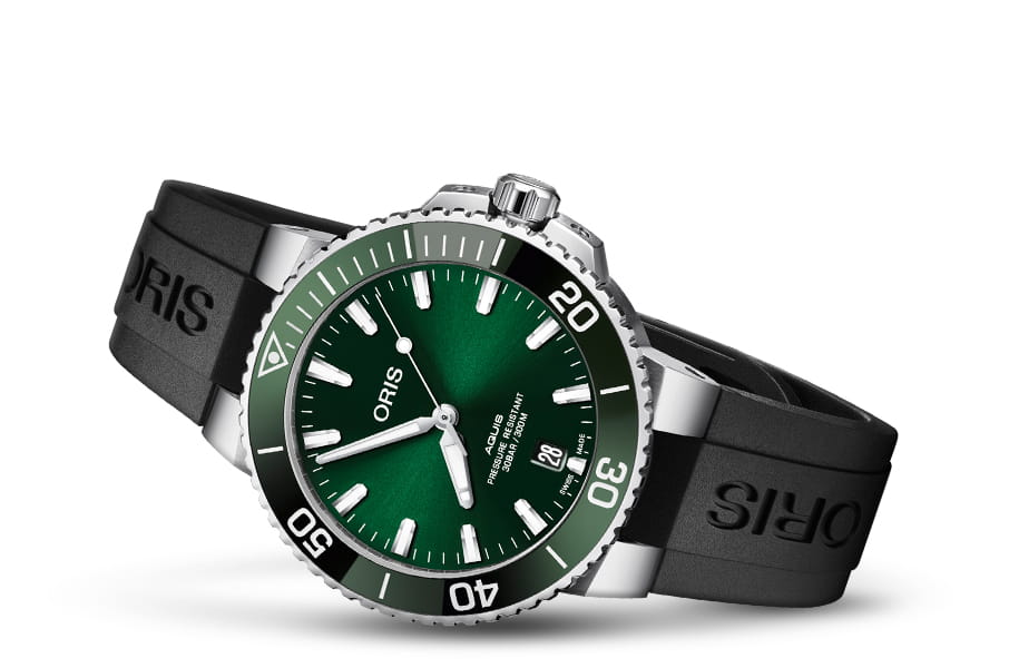 Oris Oris Aquis Date 01 733 7732 4157-07 4 21 64FC , наручные мужские часы фото под углом